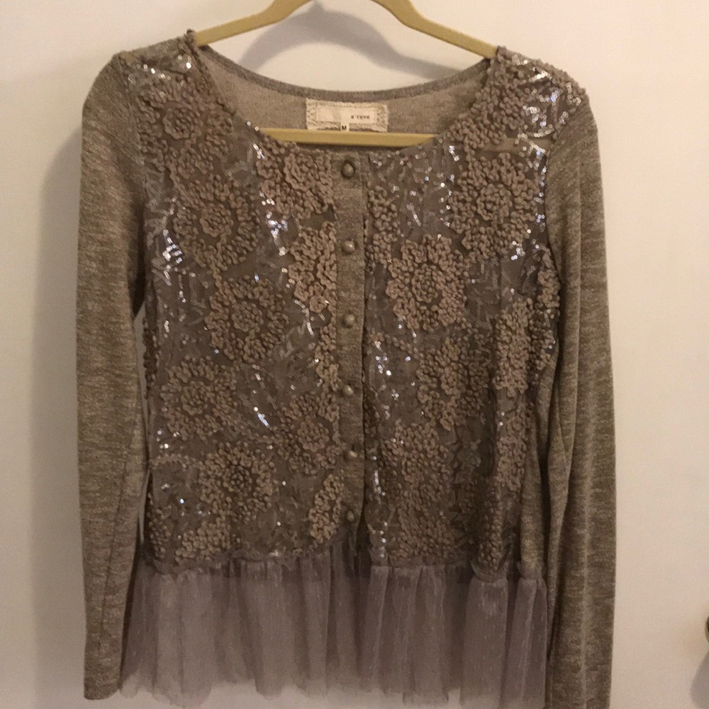 a’reve sweater size medium barely worn